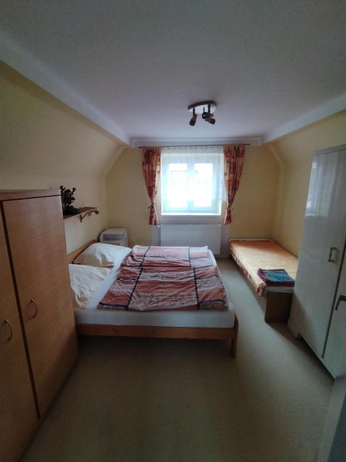 Apartman Se Zahradou Кърнов Екстериор снимка